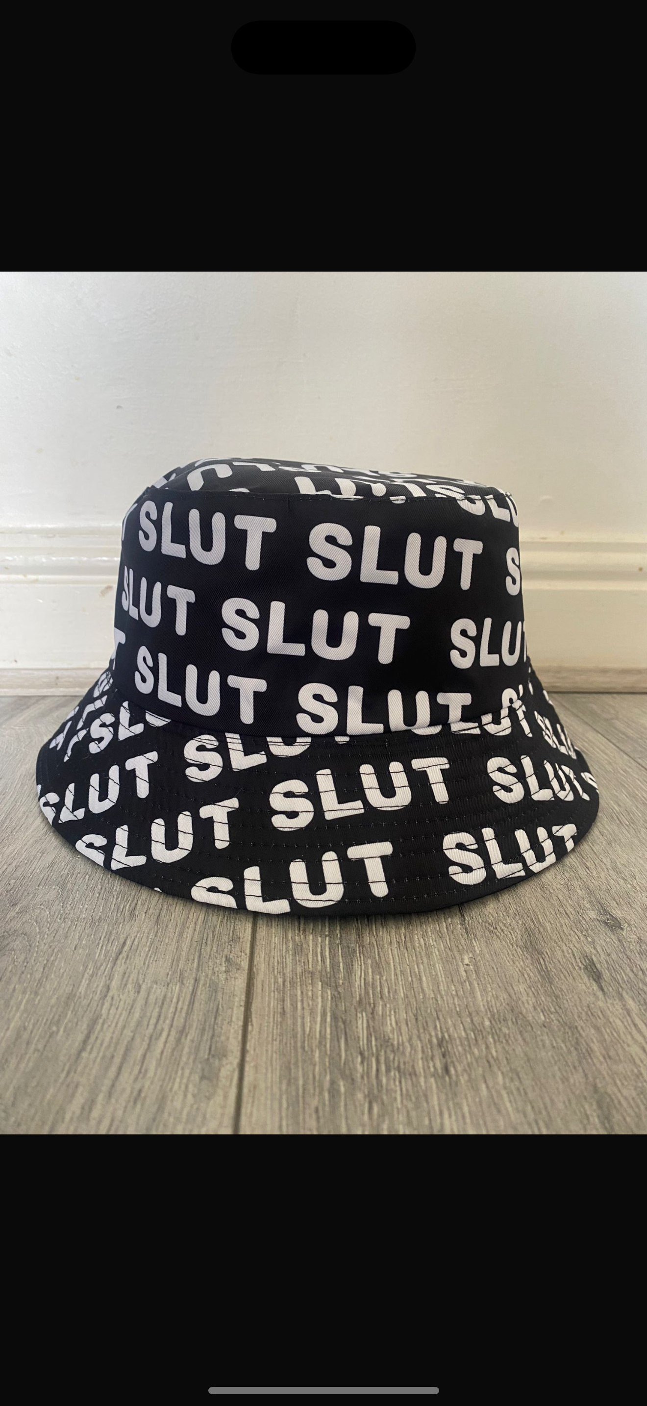 “Slut” bucket hat